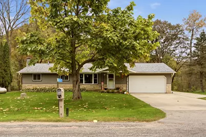 42671 Lisa Lane, Winona, MN 55987 - Photo 3