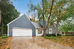 8906 138th Street Ct, Apple Valley, MN 55124 - Photo 37