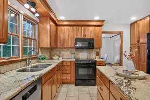 8906 138th Street Ct, Apple Valley, MN 55124 - Photo 13