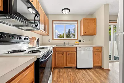 15539 Float Lane #94, Apple Valley, MN 55124 - Photo 7