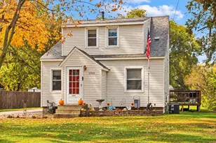 1103 6th St NW, Faribault, MN 55021 - Photo 5