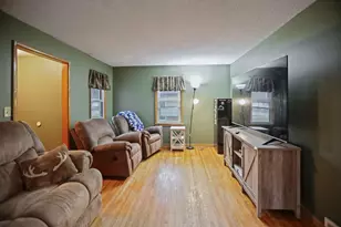 1103 6th St NW, Faribault, MN 55021 - Photo 11
