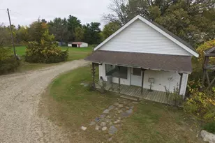 344 NE 1st St, Belle Plaine, MN 56011 - Photo 43