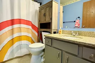 2402 Kenwood Dr SW, Willmar, MN 56201 - Photo 17