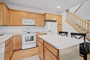 4363 Victor Path, Hugo, MN 55038 - Photo 5
