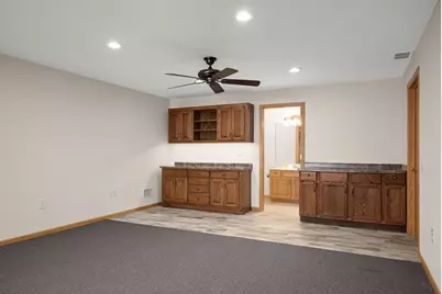 18716 Kalmar Court, Lakeville, MN 55044 - Photo 29