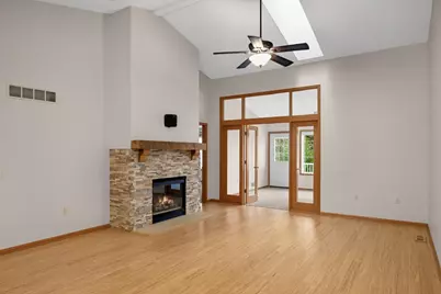 18716 Kalmar Court, Lakeville, MN 55044 - Photo 7