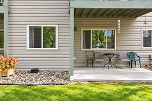 498 Etna St, Saint Paul, MN 55106 - Photo 1