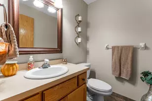 11160 Lake Point Dr, Chisago City, MN 55013 - Photo 29