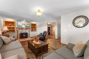 11160 Lake Point Dr, Chisago City, MN 55013 - Photo 15