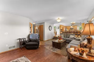 11160 Lake Point Dr, Chisago City, MN 55013 - Photo 13