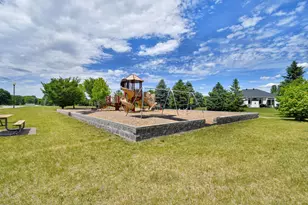 309 43rd Ave S, Moorhead, MN 56560 - Photo 57