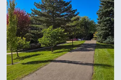 5627 Green Circle Drive #121, Minnetonka, MN 55343 - Photo 19