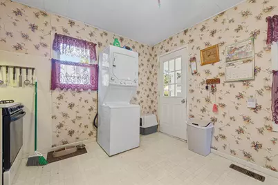 200 Park Avenue NE, Elysian, MN 56028 - Photo 13