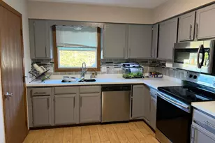 1613 Redwood Dr, Hudson, WI 54016 - Photo 5
