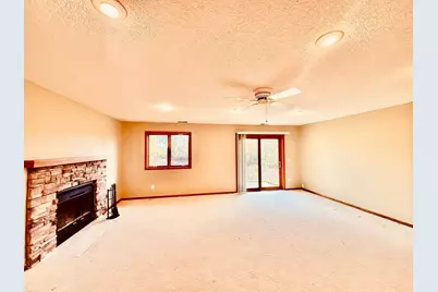 9038 Loch Lomond Boulevard, Brooklyn Park, MN 55443 - Photo 17