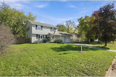 10633 Xavis Street NW, Coon Rapids, MN 55433 - Photo 5