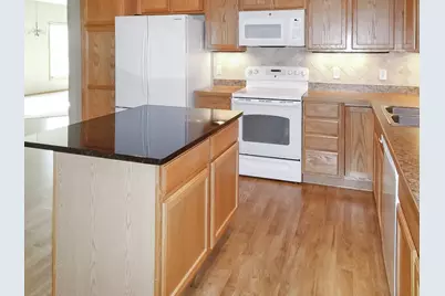 20657 Eastview Avenue, Farmington, MN 55024 - Photo 3