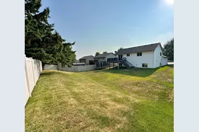 211 Florence Avenue S, Annandale, MN 55302 - Photo 17