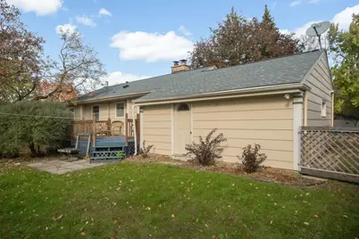 616 Rice Creek Terrace NE, Fridley, MN 55432 - Photo 3