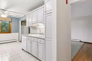 2700 Oxford St N, Roseville, MN 55113 - Photo 17