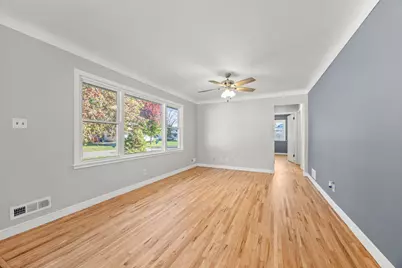 2735 Chippewa Avenue, North Saint Paul, MN 55109 - Photo 13