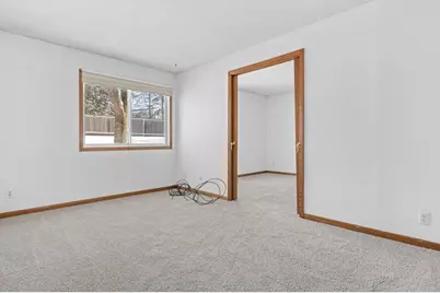 132 Demont Avenue E #136, Little Canada, MN 55117 - Photo 11