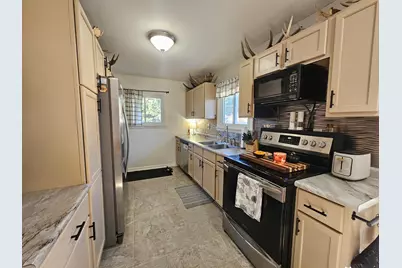 210 S 2nd Street W, Aurora, MN 55705 - Photo 7