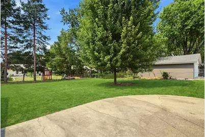 9324 10th Avenue S, Bloomington, MN 55420 - Photo 25