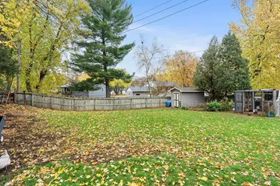 10621 Russell Avenue S, Bloomington, MN 55431 - Photo 23