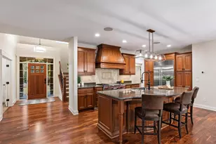 18600 Ridgewood Rd, Minnetonka, MN 55391 - Photo 5
