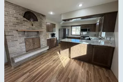 921 S Meadow Road, Litchfield, MN 55355 - Photo 3