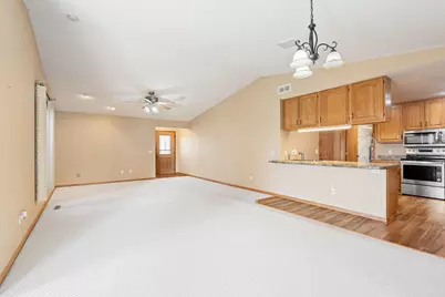 197 Prairie Lane, Janesville, MN 56048 - Photo 9