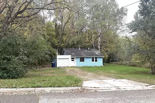 415 W Adolphus Ave, Fergus Falls, MN 56537 - Photo 19