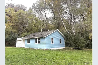 415 W Adolphus Avenue, Fergus Falls, MN 56537 - Photo 3