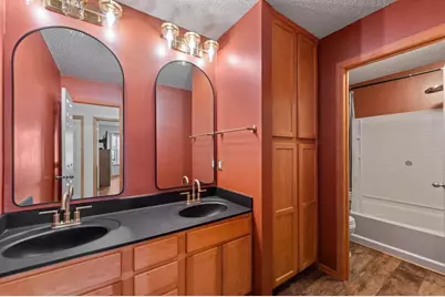 15593 Early Bird Cir #307, Apple Valley, MN 55124 - Photo 13