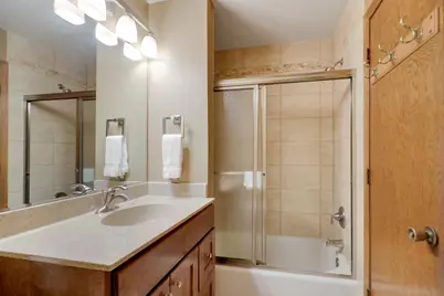 1880 Black Oaks Lane N, Plymouth, MN 55447 - Photo 19
