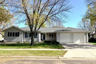 607 Deschepper St, Marshall, MN 56258 - Photo 1