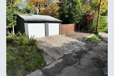 1906 E 6th Street, Duluth, MN 55812 - Photo 33