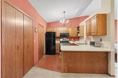2239 Pinehurst Lane, Stillwater, MN 55082 - Photo 9