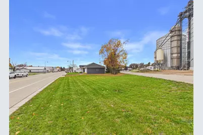 323 Main Street E, Eagle Bend, MN 56446 - Photo 17