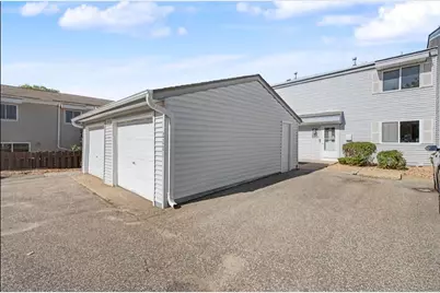 2281 Pond Avenue, Maplewood, MN 55119 - Photo 17