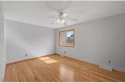 2281 Pond Avenue, Maplewood, MN 55119 - Photo 11