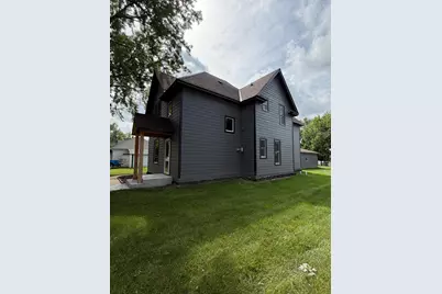104, 106 S Park Street, Hendricks, MN 56136 - Photo 5