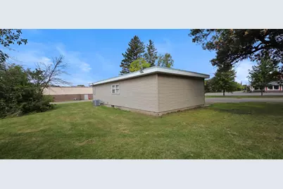 1200 3rd Avenue NE, Little Falls, MN 56345 - Photo 3