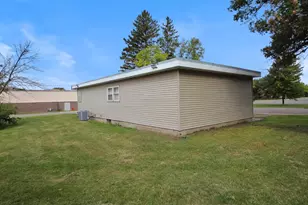 1200 3rd Ave NE, Little Falls, MN 56345 - Photo 3