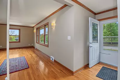 31 Belvidere Street E, Saint Paul, MN 55107 - Photo 5