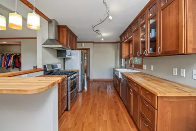 31 Belvidere Street E, Saint Paul, MN 55107 - Photo 15