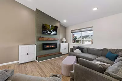 1008 Mulberry Avenue NE, Montgomery, MN 56069 - Photo 5