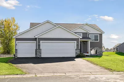 1008 Mulberry Avenue NE, Montgomery, MN 56069 - Photo 3